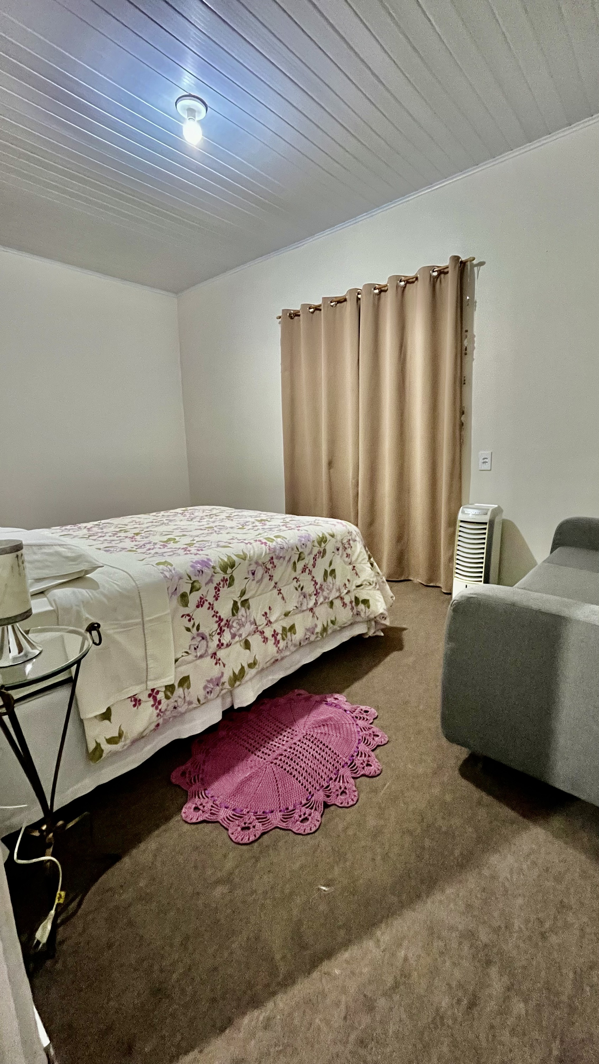 Segundo quarto de casal da Casa Vale do Ingá